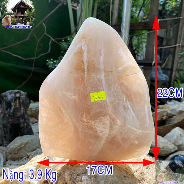 Trụ đá thạch anh hồng nặng 3.9kg, kích thước 22x17x8 cm, T686
