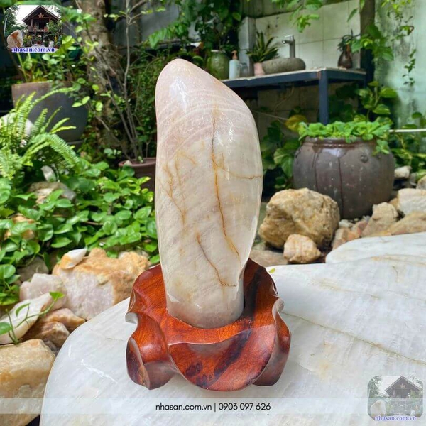 Trụ đá thạch anh hồng trấn trạch T428 - 10kg