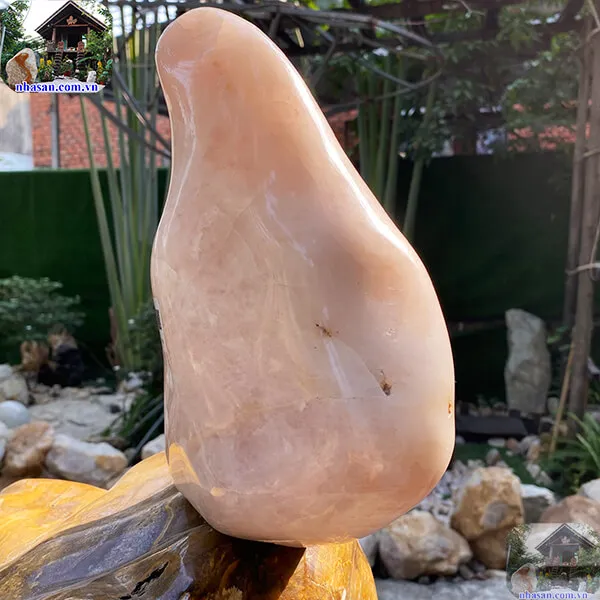 Trụ đá thạch anh T694, nặng 6.4kg, cao 22.5cm x ngang 21cm x dày 11cm