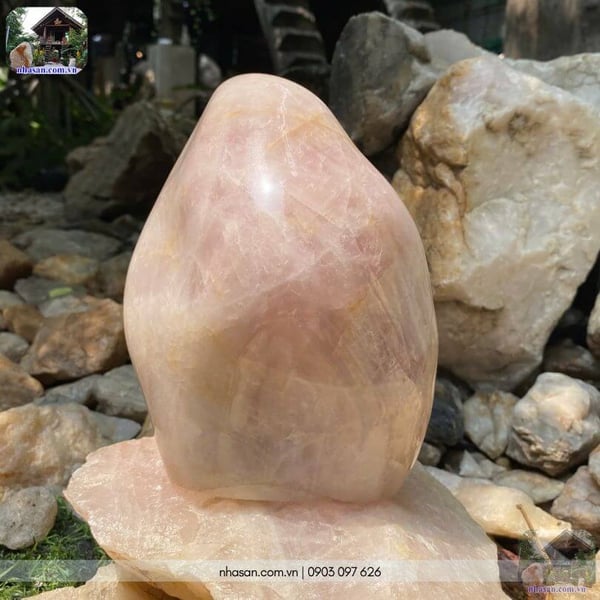 Trụ đá thạch anh hồng 4kg-T138