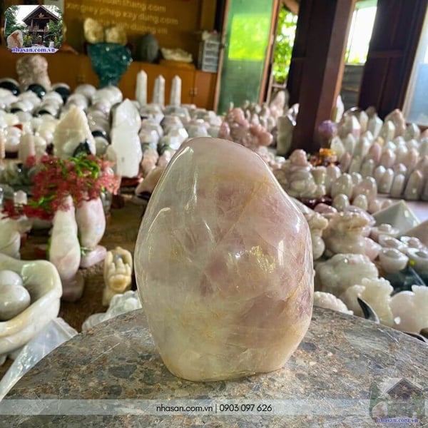 Trụ đá thạch anh hồng 4kg-T138