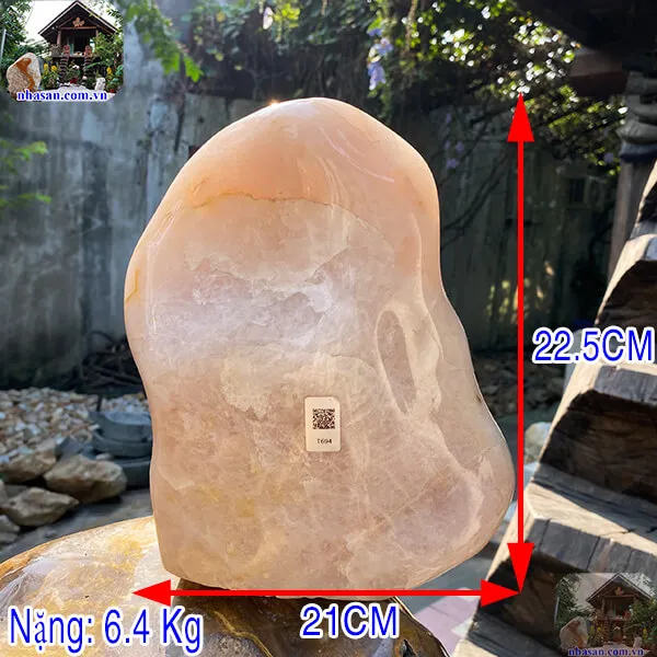 Trụ đá thạch anh T694, nặng 6.4kg, cao 22.5cm x ngang 21cm x dày 11cm