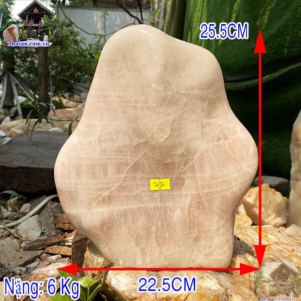 Trụ đá thạch anh T696, trọng lượng 6kg, kích thước 25.5x22.5x7 cm