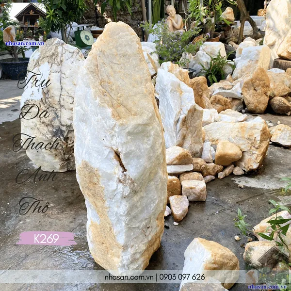 Trụ đá thạch anh thô K269 nặng 102kg, cao 80cm x ngang 30cm, hoành 100cm