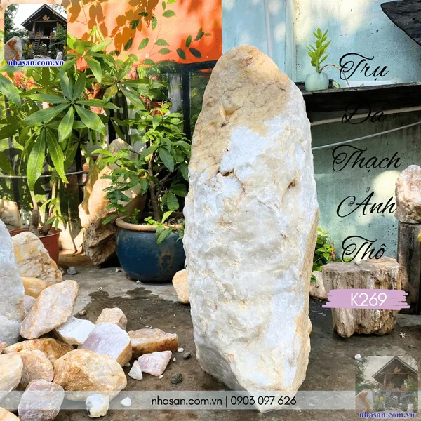 Trụ đá thạch anh thô K269 nặng 102kg, cao 80cm x ngang 30cm, hoành 100cm