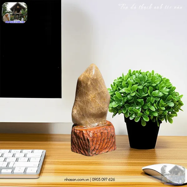 Trụ đá thạch anh tóc nâu 540gr, cao 14cm x ngang 7.5cm - T733
