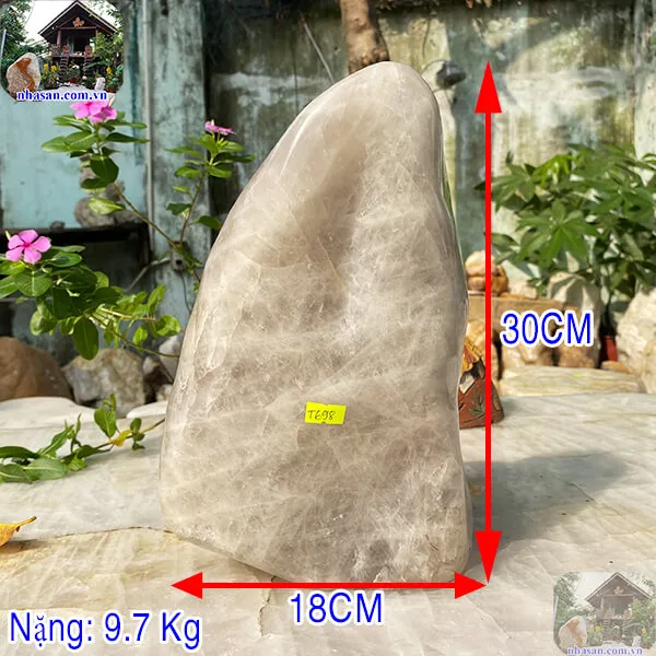 Trụ thạch anh trắng 100% tự nhiên 9.7kg, cao 30cm x ngang 18cm x dày 12cm - T698