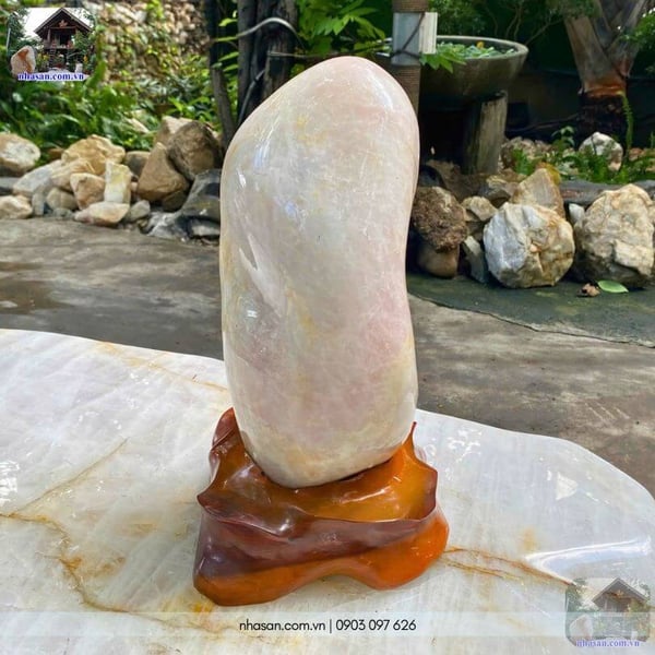 Trụ đá thạch anh hồng 11kg - T38
