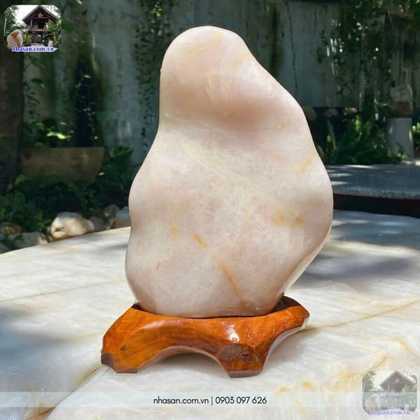 Trụ đá thạch anh hồng 8kg - T47