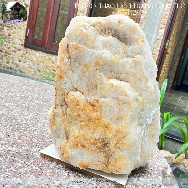 Trụ đá thạch anh trắng hồng thô 42kg, cao 40cm x ngang 33cm x rộng 23cm - K283A