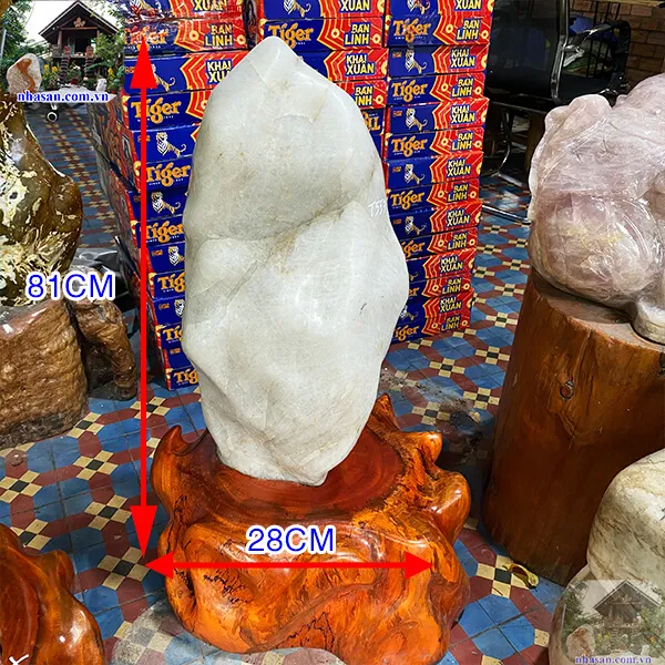 Trụ đá thạch anh trắng 87kg, cao 81cm x ngang 28cm - T557