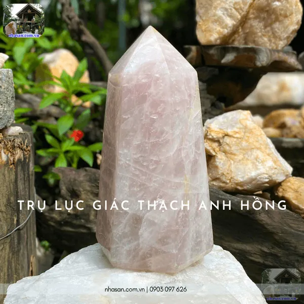 Trụ lục giác thạch anh hồng nặng 6.2kg, cao 26.5cm x ngang 14.5cm - T731 