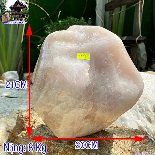 Trụ thạch anh hồng 8kg, cao 21cm x ngang 20cm x dày 12cm - T695