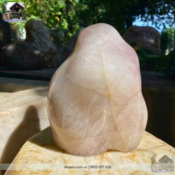 Trụ thạch anh hồng T689 - 7.6kg