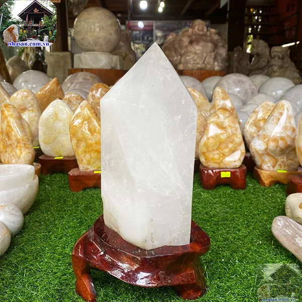 Trụ thạch anh tinh thể VIP 6.4kg-T564