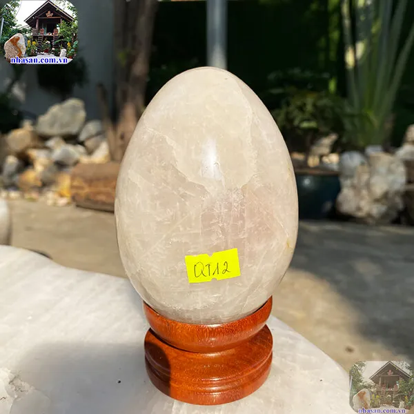 Quả trứng vàng - thạch anh hồng tự nhiên: Biểu tượng cho sự sinh sôi, nảy nở và thành công