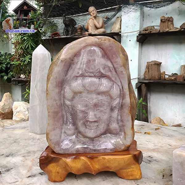 Tượng Phật Quan Thế Âm Bồ Tát thạch anh hồng nặng 20kg, cao 39cm x rộng 26cm x dày 12cm - TP08