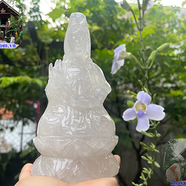 TƯỢNG PHẬT BÀ QUAN ÂM THẠCH ANH TRẮNG 