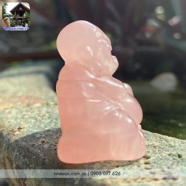 Tượng Phật Di Lặc thạch anh hồng để trên xe ô tô nặng 30g, cao 3.4cm x ngang 4cm x dày 2.2cm -TP20