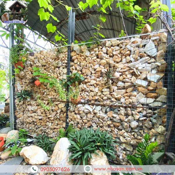 Tường rào đá thạch anh lắp rọ