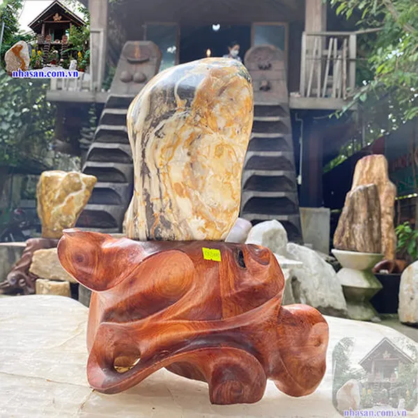 Trụ đá canxedon tự nhiên 6kg-CXD129