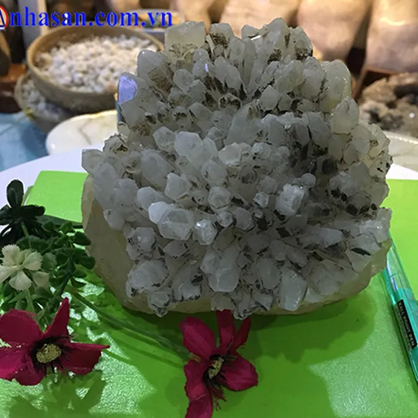 CHÙM TINH THỂ T114