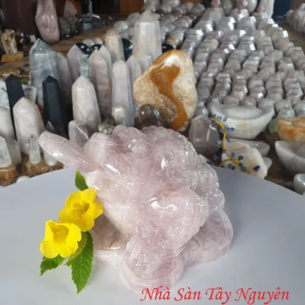 Cóc đá thạch anh hồng - C04