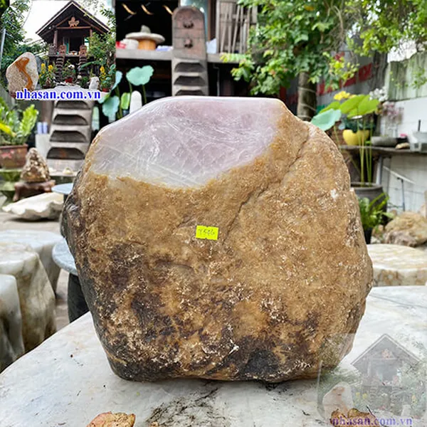 Cuội thạch anh hồng khối 37kg, cao 30cm x ngang 32cm x dày 19cm - T546