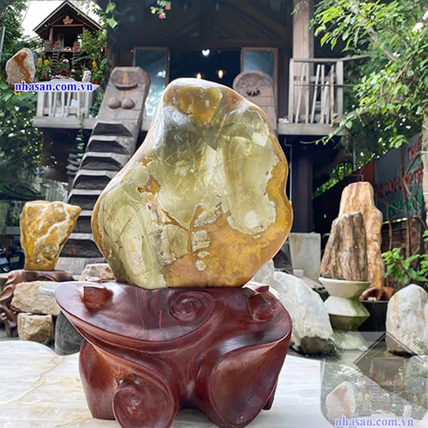 Trụ đá mã não tự nhiên 12.2kg-DMN99