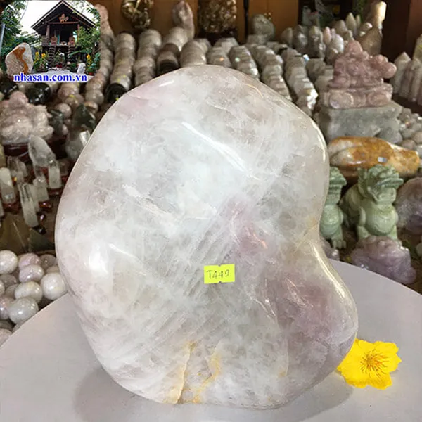 Trụ đá thạch anh hồng 9.2kg, cao 26cm x ngang 21cm x dày 14cm - T449
