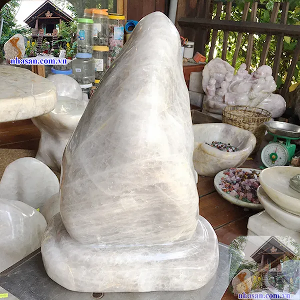Trụ đá thạch anh trắng 24kg, cao 38cm x  rộng 20cm x dày 19cm - T509