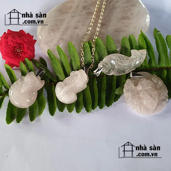 Mặt Dây Chuyền Đá Thạch Anh Hồng Tự Nhiên