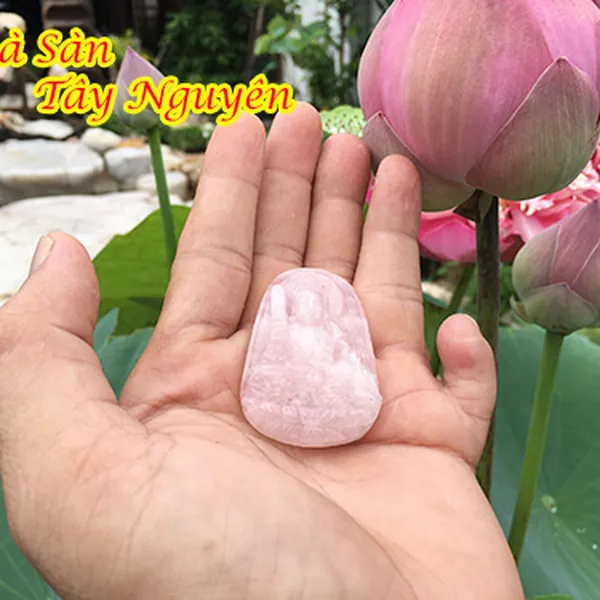 Pendant Of Bodhisattva Bodhisattva Stone Red Quartz Stone
