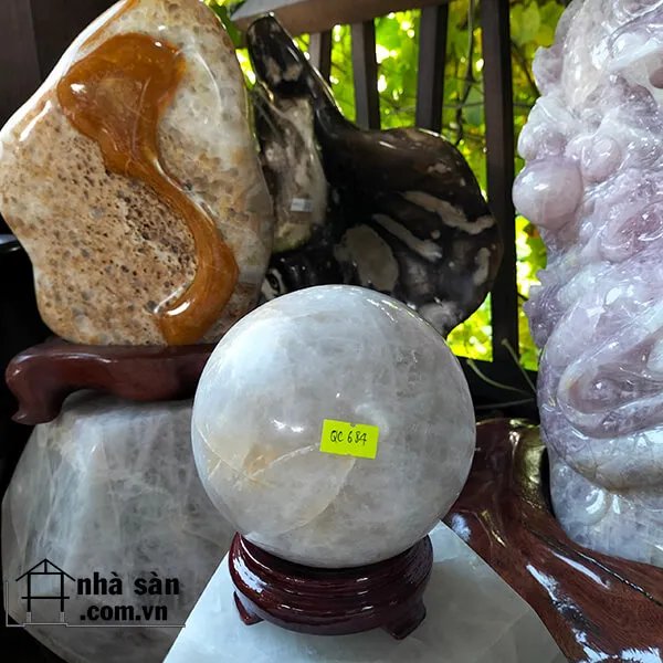 Natural White Quartz Stone Ball QC684