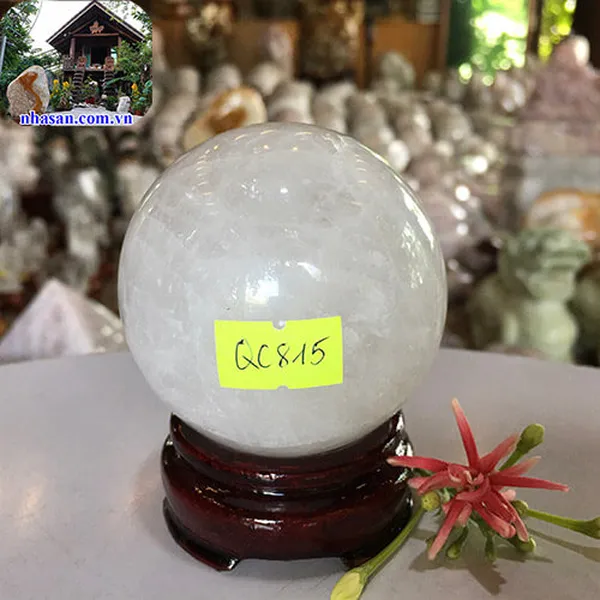 Quả cầu thạch anh trắng 6.7cm-0.42kg thiên nhiên QC815