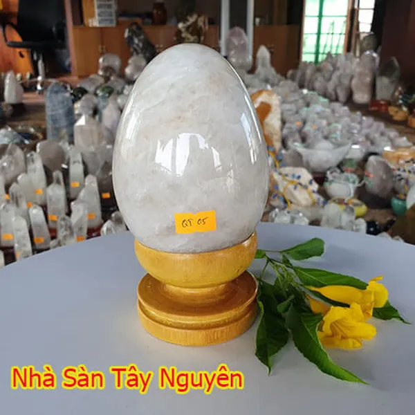 QUẢ TRỨNG ĐÁ THẠCH ANH TRẮNG QT05