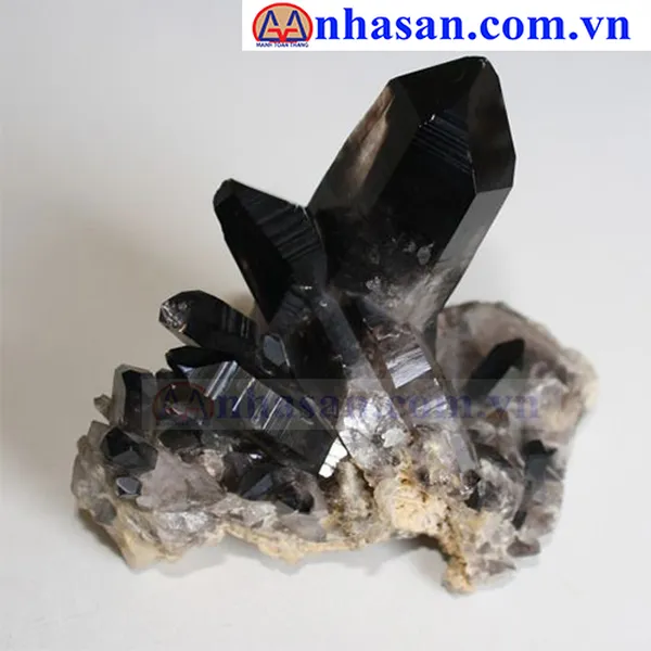 Tác Dụng Của Đá Thạch Anh Đen