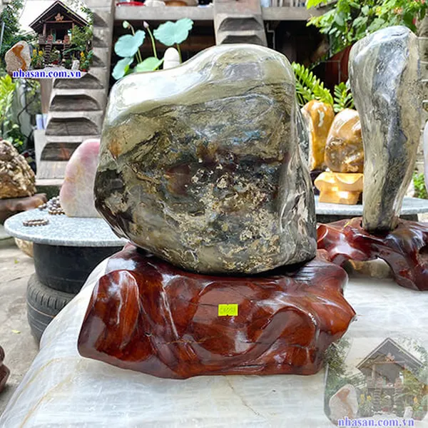 Trụ đá canxedon tự nhiên 28kg-CXD93