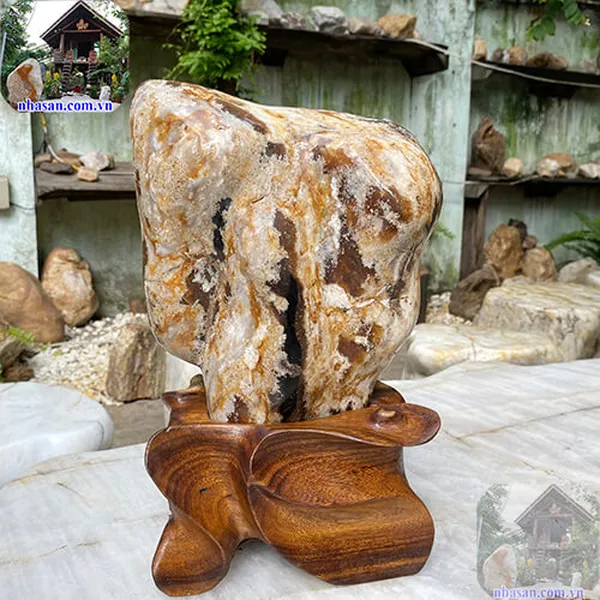 Trụ đá canxedon tự nhiên 9.8kg-CXD105