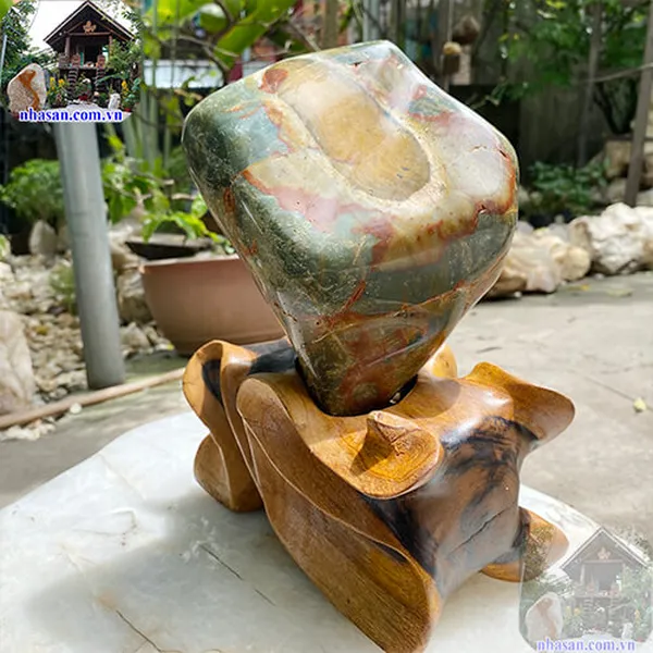 Trụ đá canxedon tự nhiên 5.9kg-CXD138