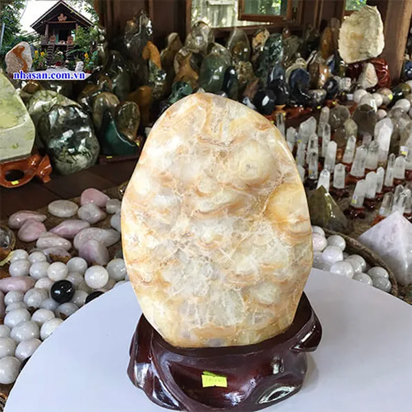 Trụ thạch anh bông vàng 6.4kg, cao 27cm x ngang 17cm - TAV123
