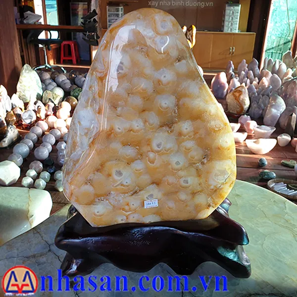 TRỤ ĐÁ THẠCH ANH BÔNG VÀNG TAV53