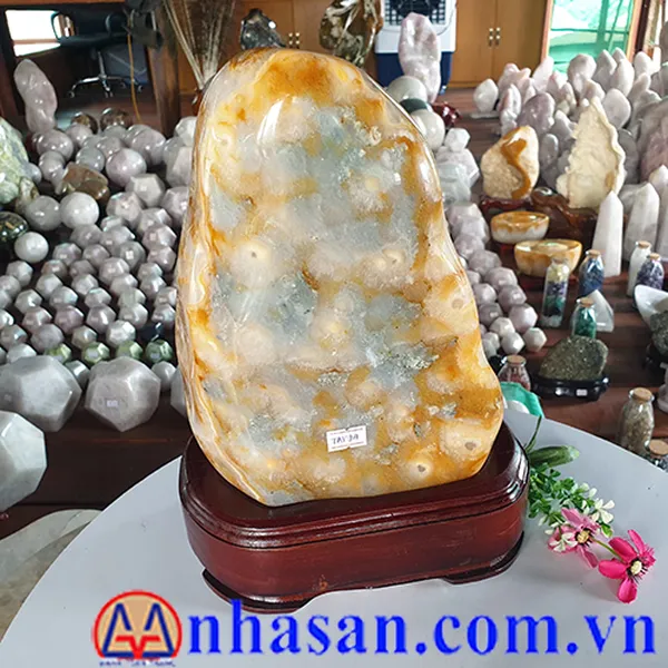 Trụ đá thạch anh bông vàng 7.6kg, cao 30cm x ngang 16.5cm - TAV94