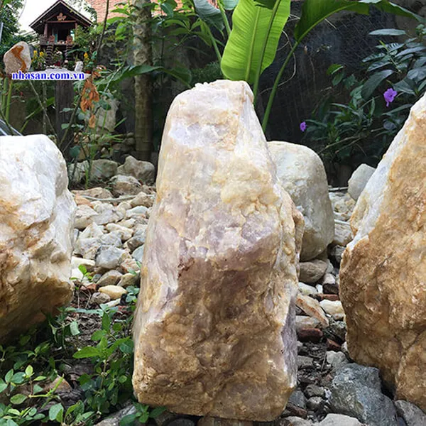 Trụ đá thạch anh hồng 26kg, cao 40cm x ngang 30cm x dày 15cm - K87