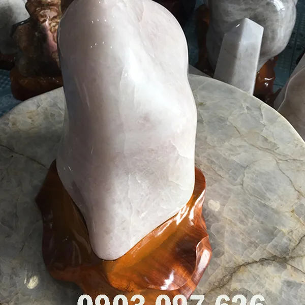 Trụ đá thạch anh hồng 15kg-T43