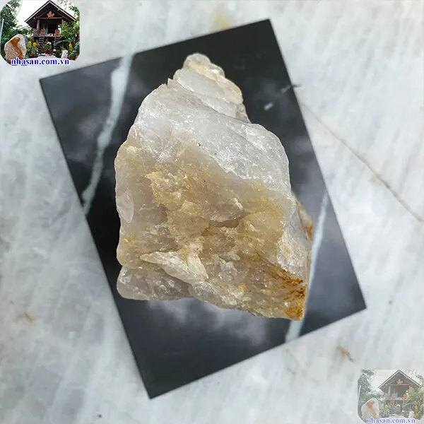 Viên đá thạch anh hồng thô 1.67kg (13x13 cm) món quà phong thủy ý nghĩa dành tặng người thân, bạn bè, đồng nghiệp