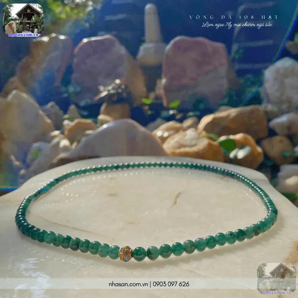 Vòng đá 108 hạt lam ngọc 7ly mix charm ngũ sắc