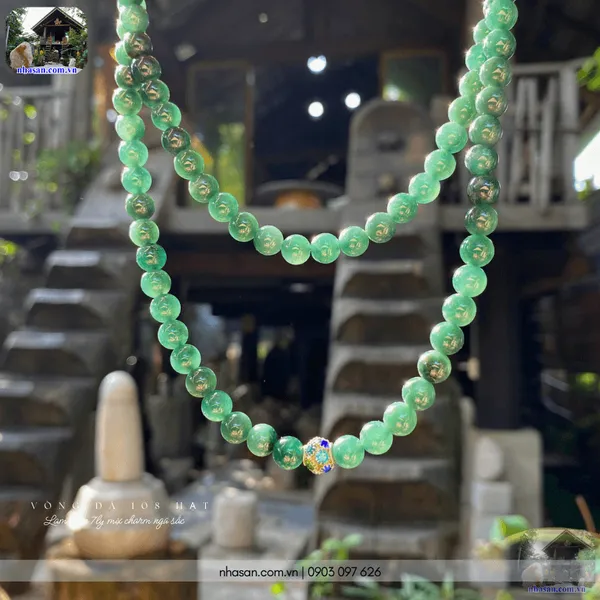 Vòng đá 108 hạt lam ngọc 7ly mix charm ngũ sắc