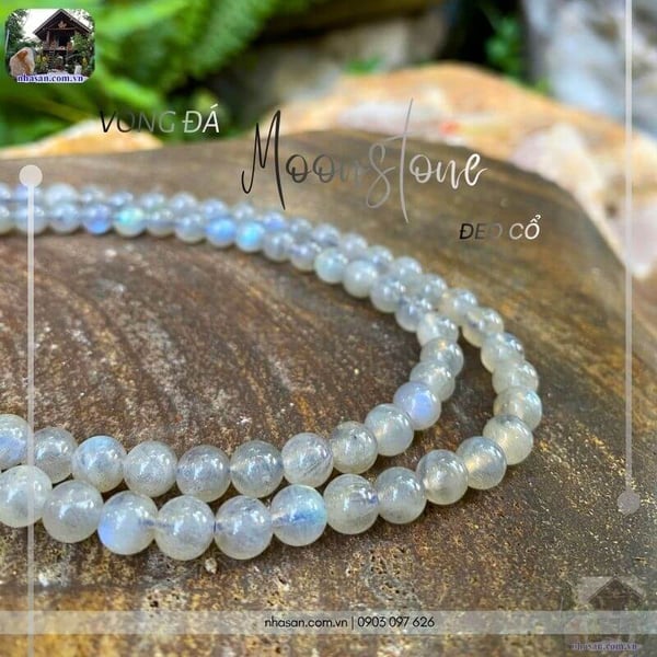 Vòng đá moonstone đeo cổ 7ly