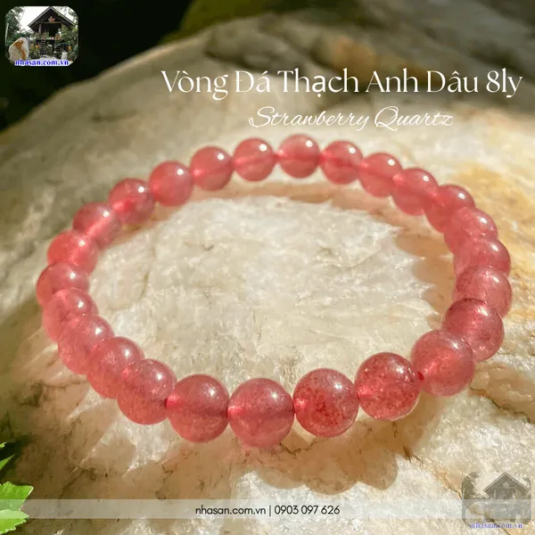 Vòng đá thạch anh dâu 8ly tự nhiên